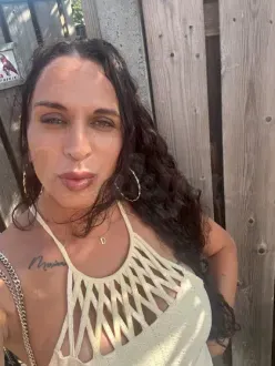 Colombiaanse Transvrouw ontvangt privé e in Breda