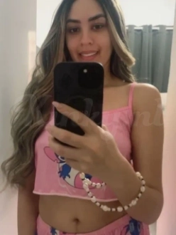 Sexy young girl ! in Ee