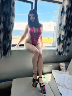 New curvy hot in your city best blow in Hee
