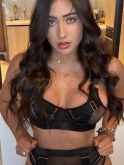 Sexy, spicy and high class girl in Dam