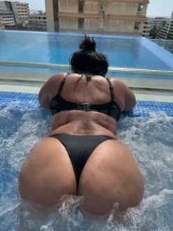 BBW Partys Tríos Wapdate in Dorp
