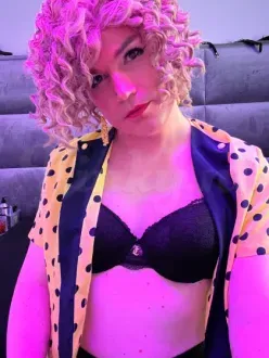 Lieve vrouwelijke Tgirl met ervaring (Tr in Stein