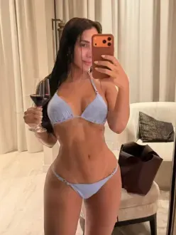 PartyGirl,High-class escort,Sexy fit bru in Eind