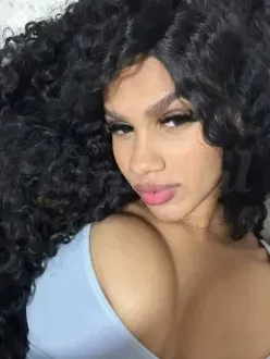 Pretty Face Bad Girl Curly Hair Big Boob in Antwerpen