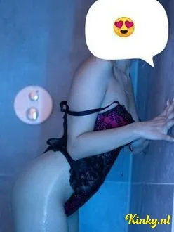 Hot blonde ready for fun in Dam